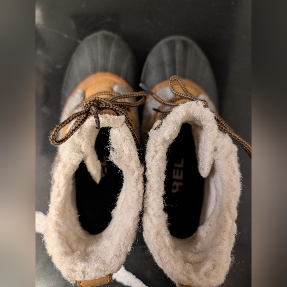 Sorel Out 'n About Plus Felt Winter Boot - Gray/Tan - Picture 7 of 11
